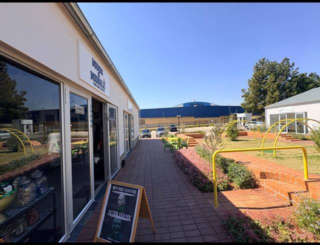 129M² OFFICE TO LET IN KYALAMI
